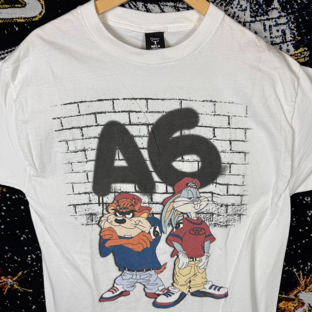 Hanes Beefy-T Looney Tunes Taz Bugs Bunny Streetwear Graphic Tee White Large